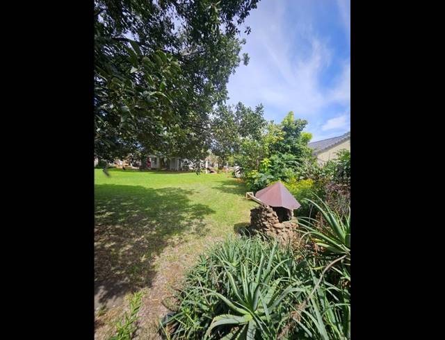 LAND FOR SALE IN BRACKENHURST